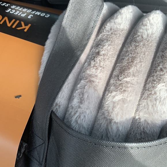 Frye Bedding Frye King Size Faux Fur Comforter Set Poshmark